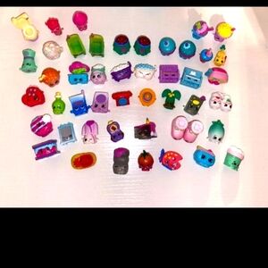 Shopkins Bundle of 51 Total Pieces(seasons 2-9). Nice Variety. LIKE NEW!